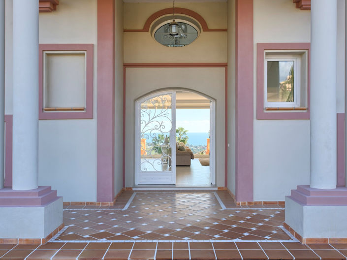 Image No.46-8 Bed House for sale