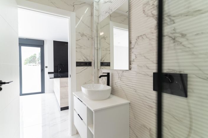 Image No.17-4 Bed Villa for sale