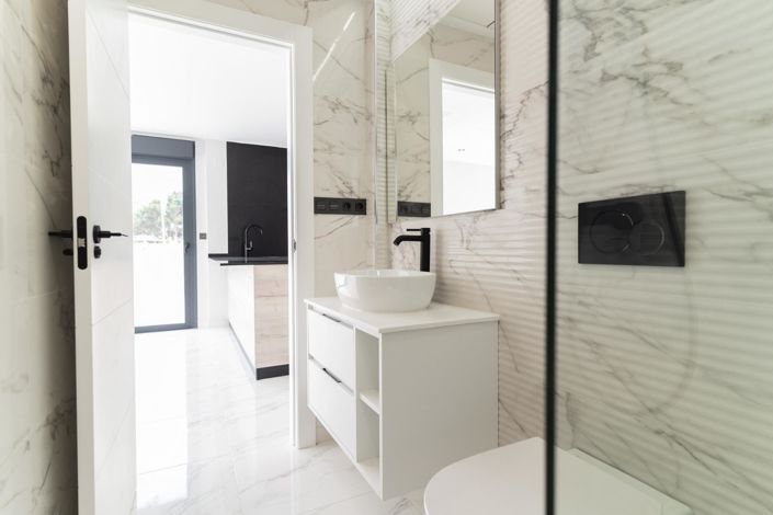 Image No.18-4 Bed Villa for sale