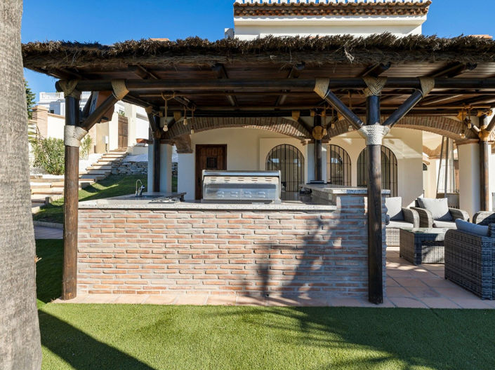 Image No.18-4 Bed House for sale