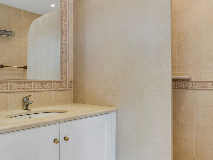 Image No.50-4 Bed House for sale