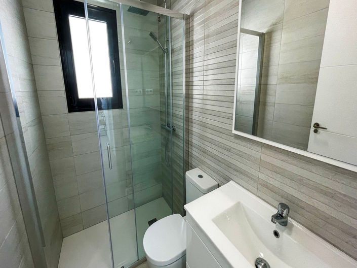 Image No.27-3 Bed House for sale