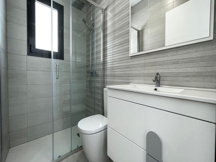 Image No.28-3 Bed House for sale