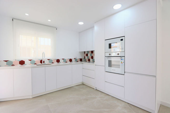 Image No.10-2 Bed Apartment for sale