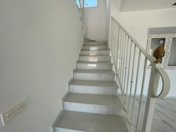 Image No.19-6 Bed Villa for sale