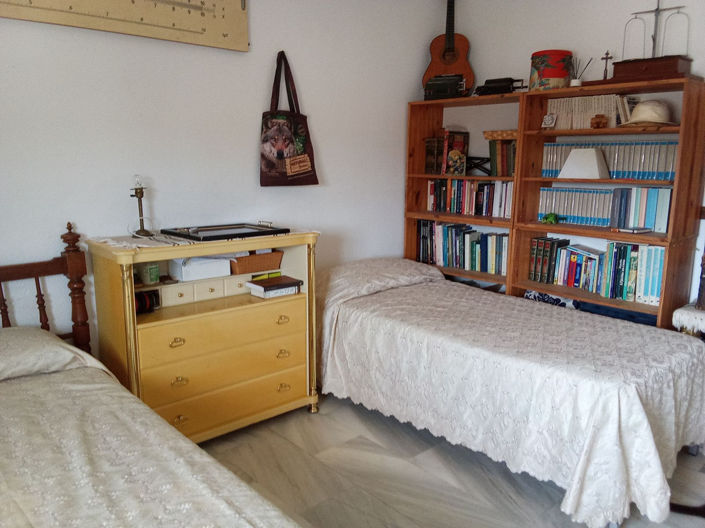 Image No.8-2 Bed Apartment for sale