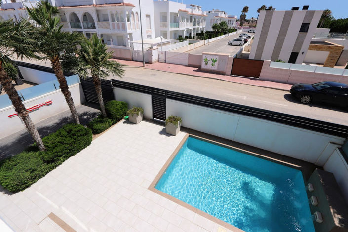 Image No.35-3 Bed House for sale