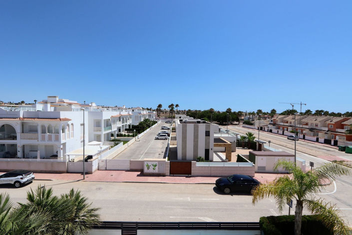 Image No.36-3 Bed House for sale