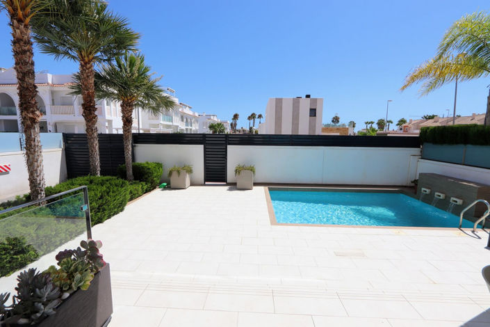 Image No.39-3 Bed House for sale