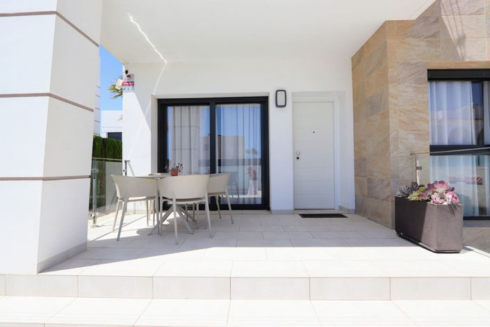 Image No.44-3 Bed House for sale