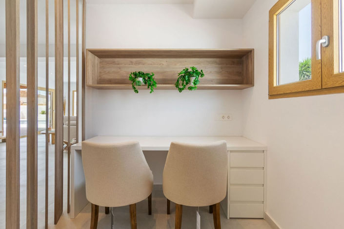 Image No.15-4 Bed House for sale