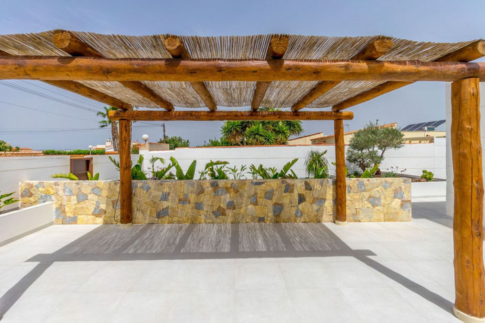 Image No.28-4 Bed House for sale