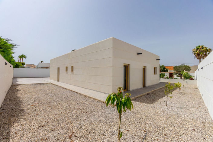 Image No.33-4 Bed House for sale