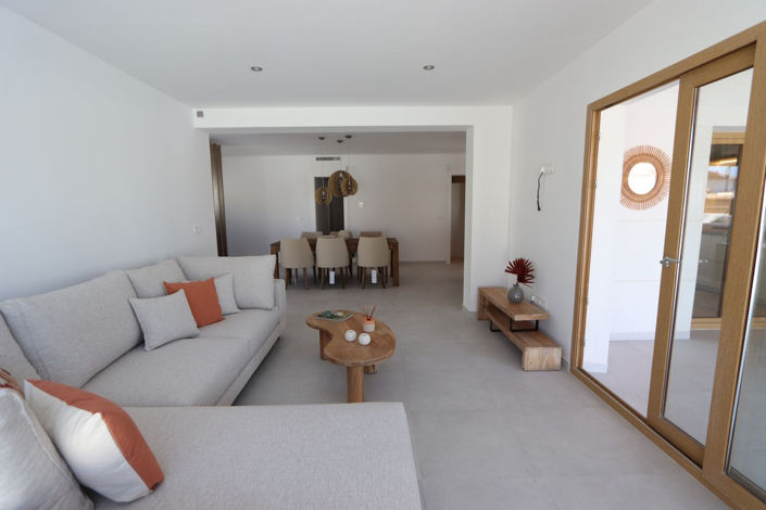 Image No.4-4 Bed House for sale