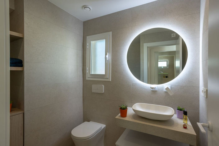 Image No.21-2 Bed Apartment for sale