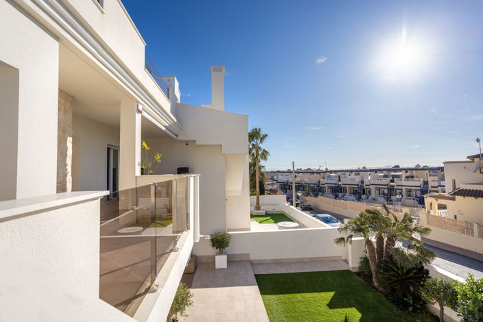 Image No.49-2 Bed Apartment for sale