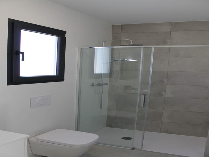 Image No.17-3 Bed House for sale