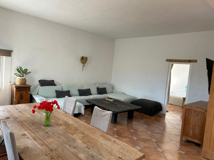 Image No.5-2 Bed House for sale