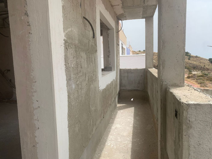 Image No.10-4 Bed House for sale