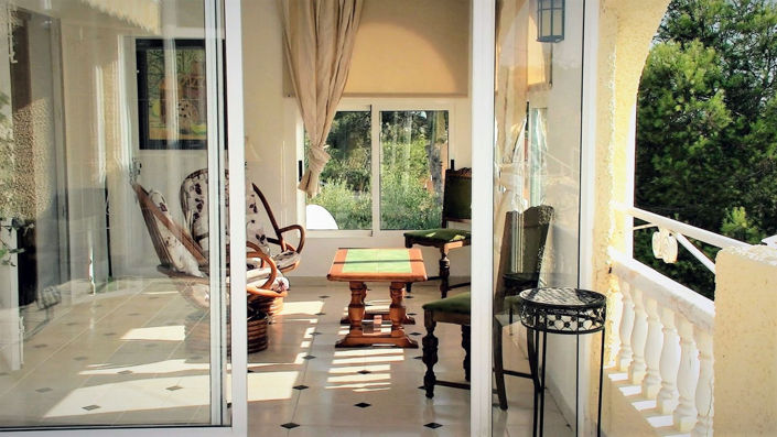 Image No.33-8 Bed House for sale