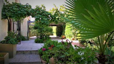 6-241328e1bcc9c0d8ce1222beb6c967a8