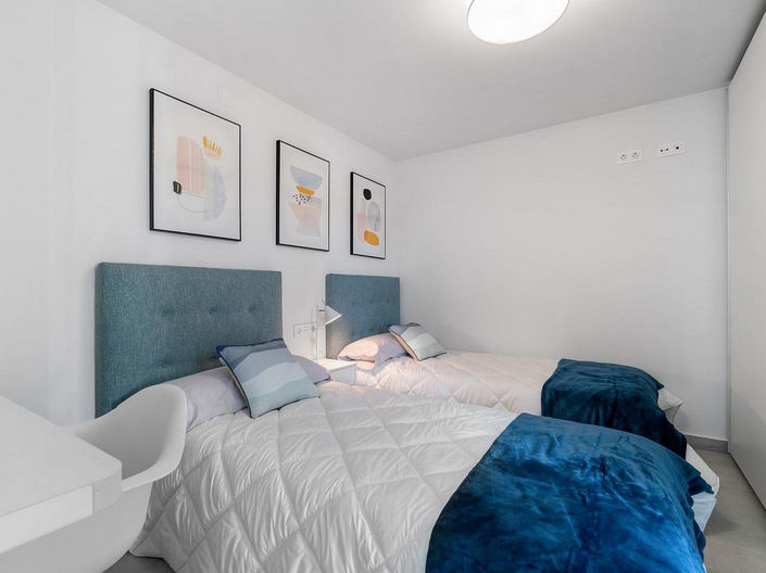 Image No.8-2 Bed Apartment for sale