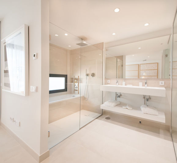 Image No.14-2 Bed Property for sale