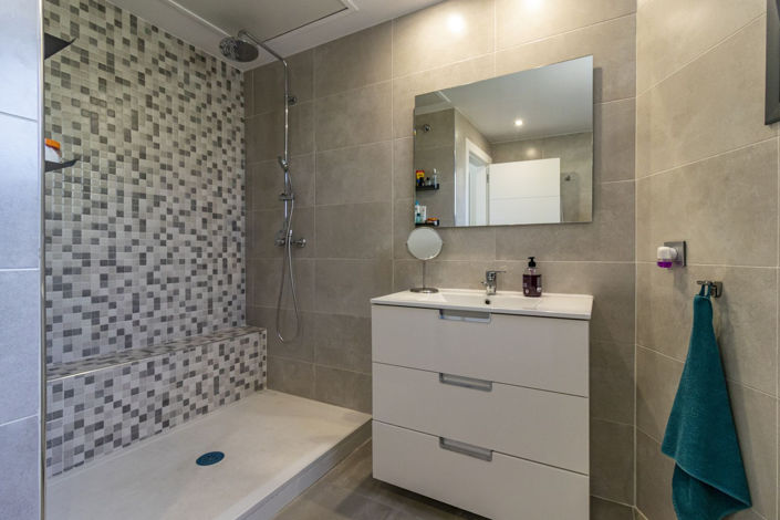 Image No.14-3 Bed House for sale