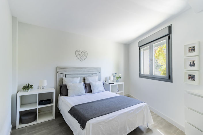 Image No.3-3 Bed House for sale