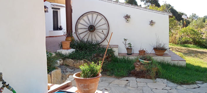 Image No.20-4 Bed House for sale