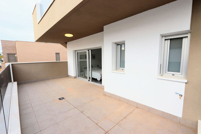 Image No.21-3 Bed House for sale
