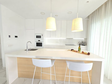 8-e64a9055bba3e77ac8aca3b893cdf826