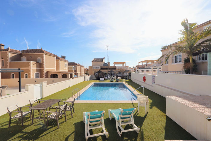 Image No.37-3 Bed House for sale