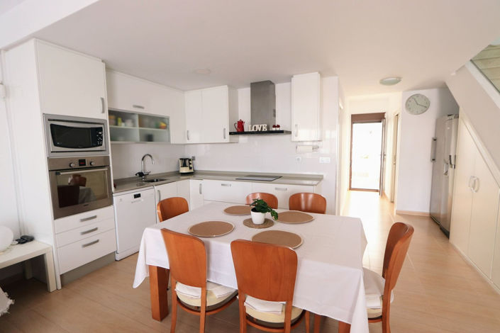 Image No.4-4 Bed House for sale