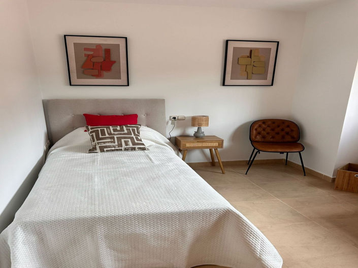 Image No.24-1 Bed Apartment for sale