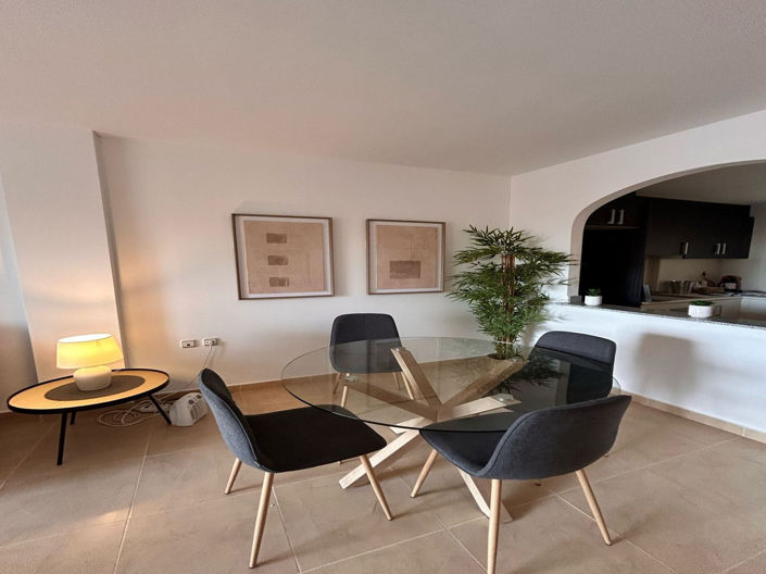 Image No.20-2 Bed Apartment for sale