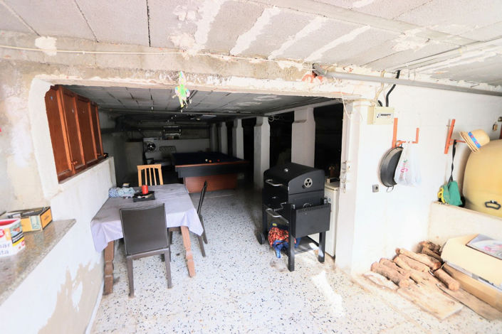 Image No.35-2 Bed House for sale