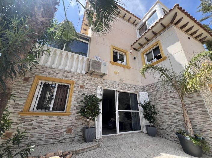 Image No.49-4 Bed Villa for sale