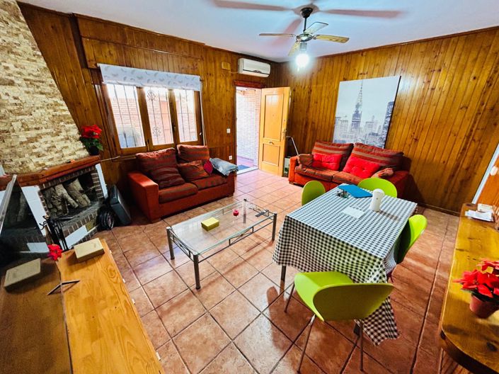 Image No.10-3 Bed Villa for sale