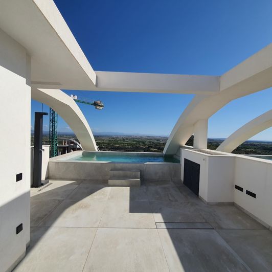 Image No.17-3 Bed Apartment for sale