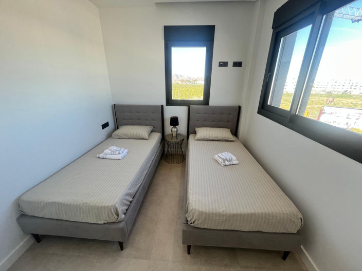 Image No.12-2 Bed Apartment for sale