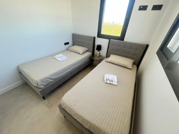 Image No.13-2 Bed Apartment for sale