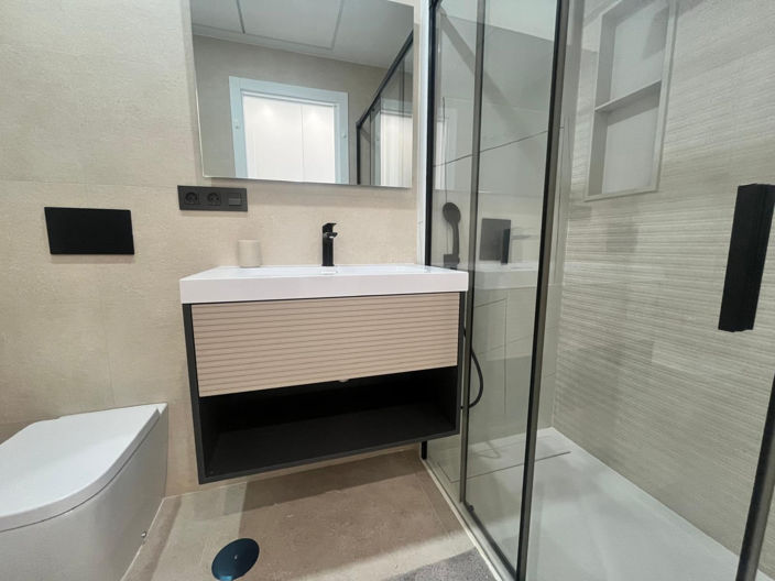 Image No.8-2 Bed Apartment for sale