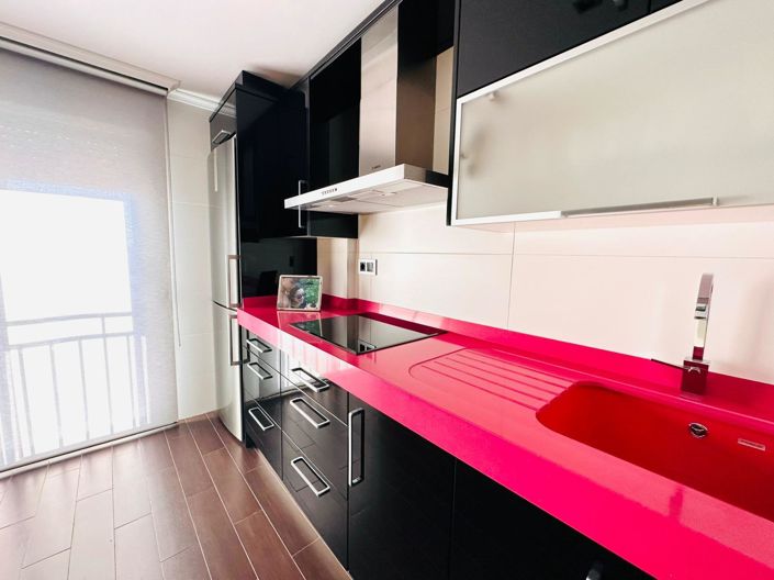 Image No.21-3 Bed Apartment for sale