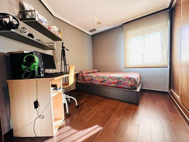 Image No.32-3 Bed Apartment for sale