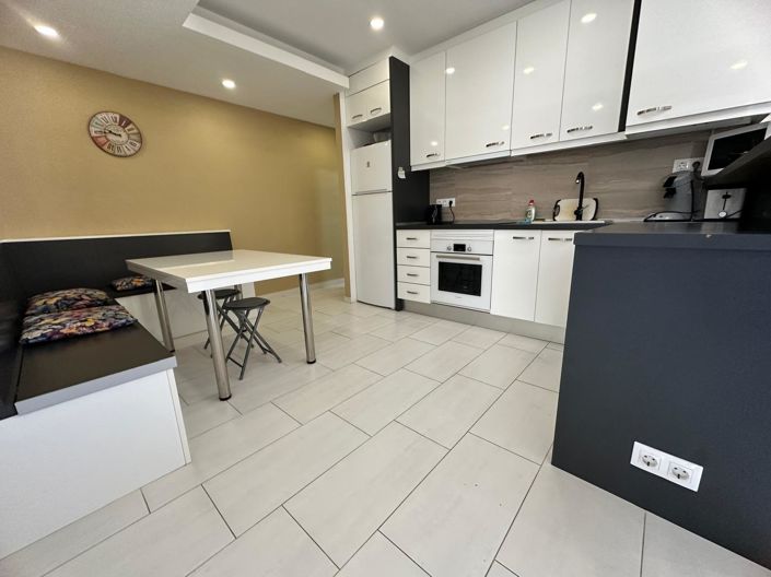 Image No.8-3 Bed Apartment for sale