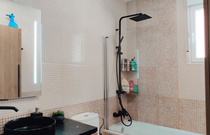 Image No.12-4 Bed Townhouse for sale