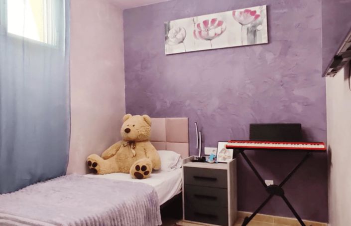 Image No.16-4 Bed Townhouse for sale