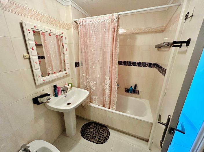 Image No.38-2 Bed Duplex for sale