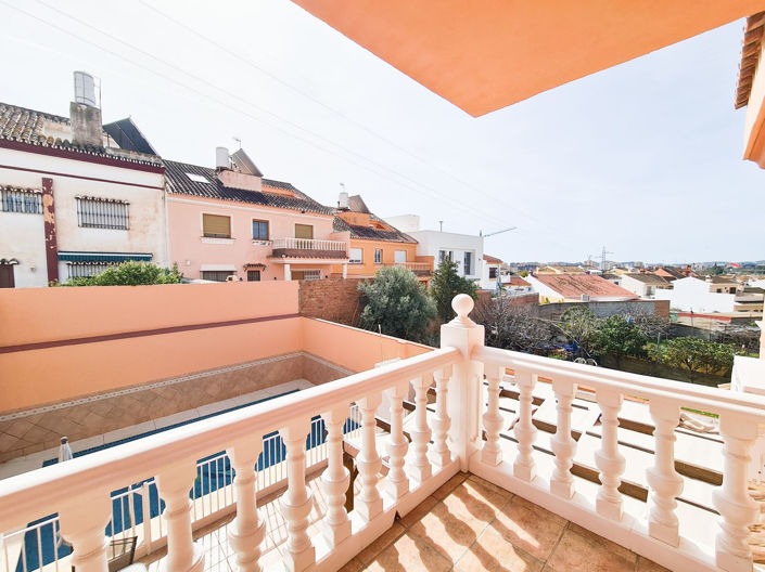 Image No.10-4 Bed Villa for sale